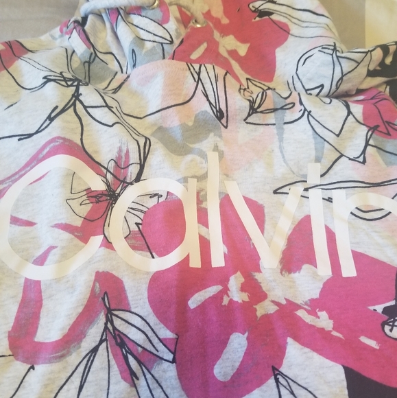 Calvin Klein Cropped Hoodie - Picture 2 of 4